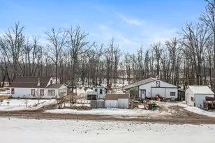 2071 Sherwood St, Mora, MN 55051 - Photo 3