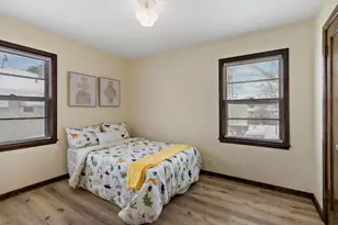 2032 Ames Ave, Saint Paul, MN 55119 - Photo 11