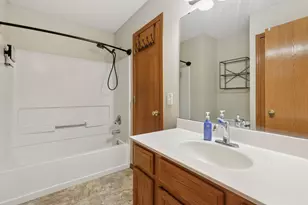 2732 Wagon Wheel Curve, Chaska, MN 55318 - Photo 17