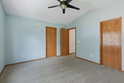 2732 Wagon Wheel Curve, Chaska, MN 55318 - Photo 15