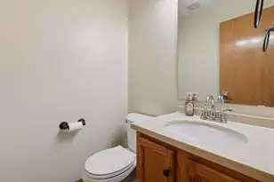 2732 Wagon Wheel Curve, Chaska, MN 55318 - Photo 11