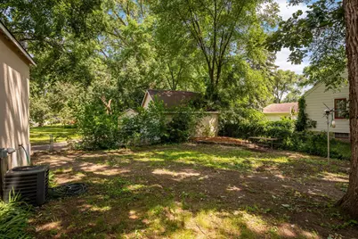 5826 W Broadway Avenue, Crystal, MN 55428 - Photo 35