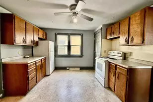 706 E 4th St, Winona, MN 55987 - Photo 7