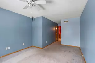 1770 Donegal Dr, Woodbury, MN 55125 - Photo 17