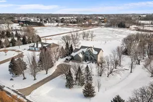 447 Theis Dr, Shakopee, MN 55379 - Photo 87