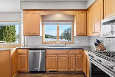 447 Theis Drive, Shakopee, MN 55379 - Photo 25