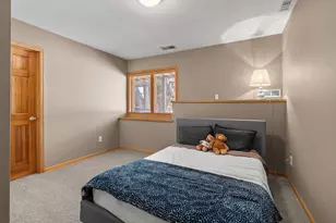 447 Theis Dr, Shakopee, MN 55379 - Photo 57