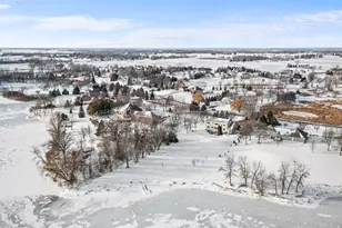 447 Theis Dr, Shakopee, MN 55379 - Photo 83