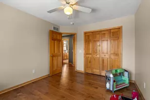 447 Theis Dr, Shakopee, MN 55379 - Photo 47