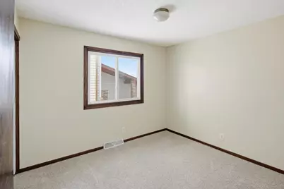 960 43 1/2 Avenue NE, Columbia Heights, MN 55421 - Photo 11