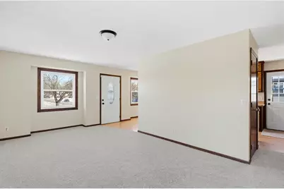 960 43 1/2 Avenue NE, Columbia Heights, MN 55421 - Photo 7