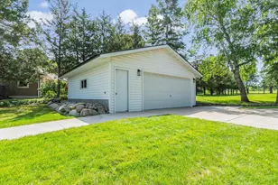 2503 S Le Homme Dieu Dr NE, Alexandria, MN 56308 - Photo 5