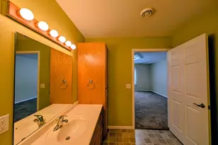 1213 E Ashmore Ave, Montevideo, MN 56265 - Photo 25