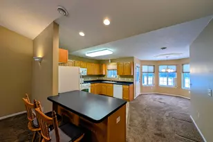 1213 E Ashmore Ave, Montevideo, MN 56265 - Photo 11