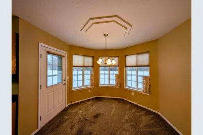 1213 E Ashmore Avenue, Montevideo, MN 56265 - Photo 9