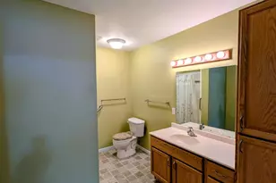 1213 E Ashmore Ave, Montevideo, MN 56265 - Photo 23