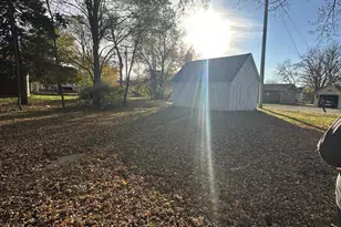 106 N Park St, Hendricks, MN 56136 - Photo 5