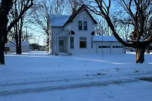 106 N Park St, Hendricks, MN 56136 - Photo 3