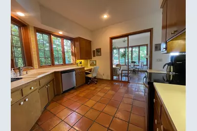 44 Peninsula Road, Dellwood, MN 55110 - Photo 15