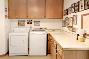 44 Peninsula Rd, Dellwood, MN 55110 - Photo 23