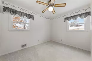 117 Sherrie Ln, Woodbury, MN 55125 - Photo 27