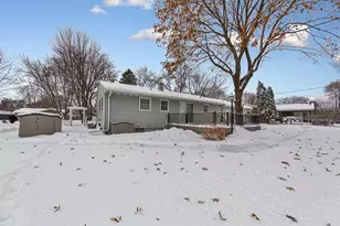 117 Sherrie Ln, Woodbury, MN 55125 - Photo 7