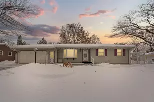 117 Sherrie Ln, Woodbury, MN 55125 - Photo 1