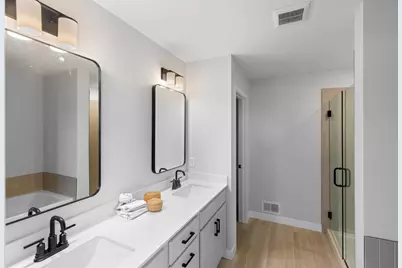 16651 S Manor Road, Eden Prairie, MN 55344 - Photo 11