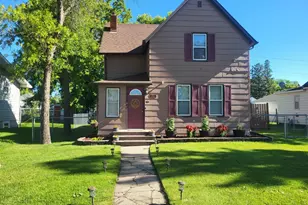 302 2nd Ave SE, Dilworth, MN 56529 - Photo 1