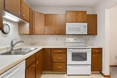 1200 18th Avenue NW #111, Austin, MN 55912 - Photo 3