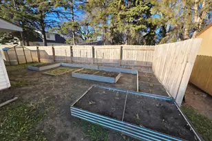 214 18th St W, Hastings, MN 55033 - Photo 5