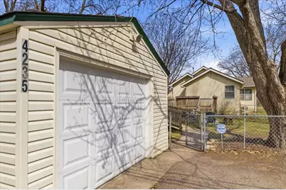 4235 Vincent Avenue N, Minneapolis, MN 55412 - Photo 31