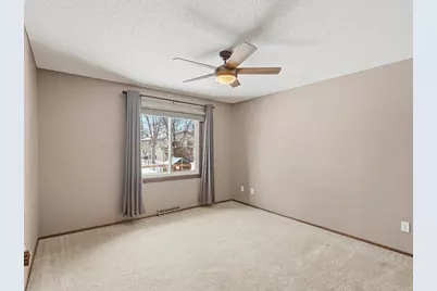 4540 Greenhaven Drive, Vadnais Heights, MN 55127 - Photo 17