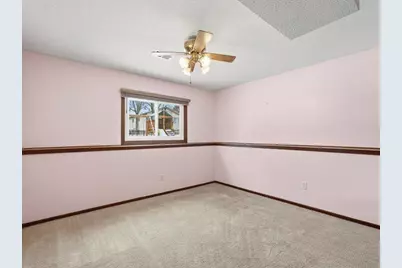 4540 Greenhaven Drive, Vadnais Heights, MN 55127 - Photo 31