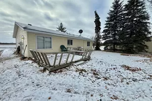 611 Evergreen St, Thief River Falls, MN 56701 - Photo 21