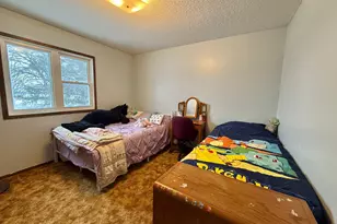 611 Evergreen St, Thief River Falls, MN 56701 - Photo 15