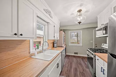 548 Doris Avenue, Shoreview, MN 55126 - Photo 3