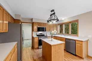 607 Carver Bluffs Pkwy, Carver, MN 55315 - Photo 13