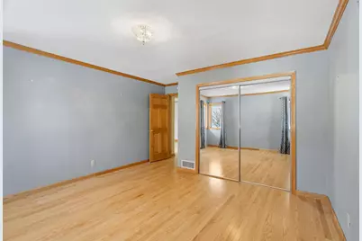 1675 3rd Street E, Saint Paul, MN 55106 - Photo 13