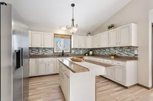 709 Greenhaven Ln NE, Owatonna, MN 55060 - Photo 13