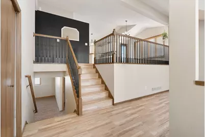 709 Greenhaven Lane NE, Owatonna, MN 55060 - Photo 5