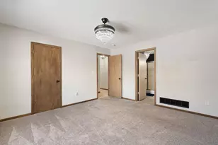 709 Greenhaven Ln NE, Owatonna, MN 55060 - Photo 19