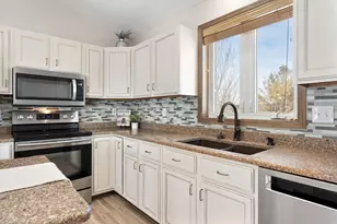 709 Greenhaven Ln NE, Owatonna, MN 55060 - Photo 15