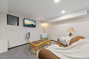 127 Ballard Ave, Jackson, MN 56143 - Photo 35