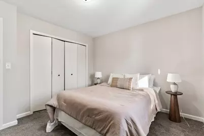 916 E Village Circle SE, Rochester, MN 55904 - Photo 17