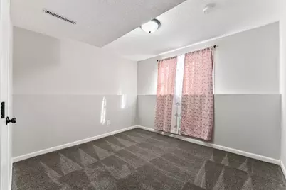 916 E Village Circle SE, Rochester, MN 55904 - Photo 23