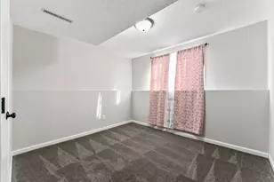 916 E Village Cir SE, Rochester, MN 55904 - Photo 23