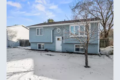 916 E Village Circle SE, Rochester, MN 55904 - Photo 3