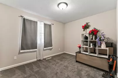 916 E Village Circle SE, Rochester, MN 55904 - Photo 19