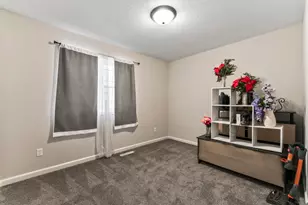 916 E Village Cir SE, Rochester, MN 55904 - Photo 19